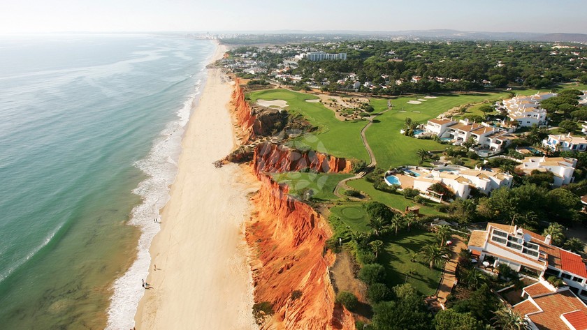 T Golf & Country Club Poniente